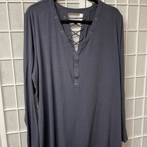 Torrid gray lace up back Henley